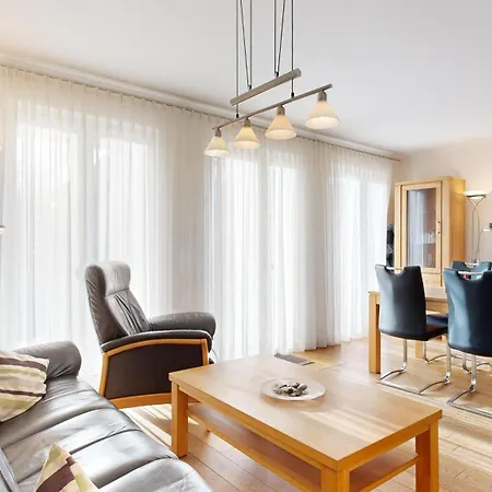 Apartment Strandnahe Mit 2 Schlafzimmern Und Terrasse, Residenz Margarete, Binz