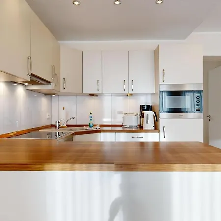 Strandnahe Mit 2 Schlafzimmern Und Terrasse, Residenz Margarete, Binz