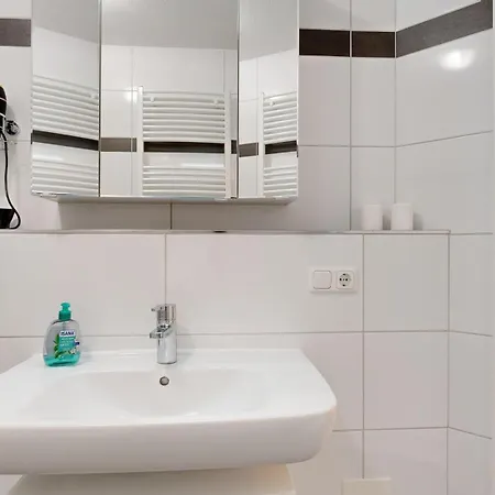 Strandnahe Mit 2 Schlafzimmern Und Terrasse, Residenz Margarete,