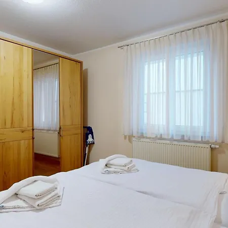 Strandnahe Mit 2 Schlafzimmern Und Terrasse, Residenz Margarete, 公寓 *