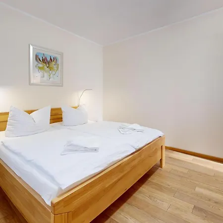Strandnahe Mit 2 Schlafzimmern Und Terrasse, Residenz Margarete, アパート