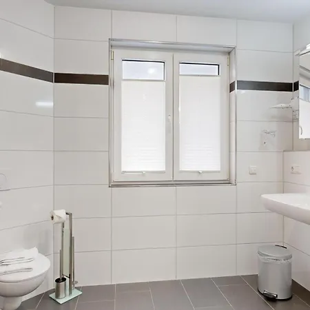 아파트 Strandnahe Mit 2 Schlafzimmern Und Terrasse, Residenz Margarete, 빈츠