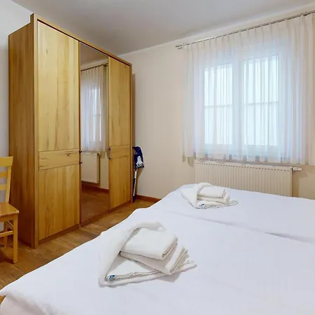 Strandnahe Mit 2 Schlafzimmern Und Terrasse, Residenz Margarete, 아파트 빈츠