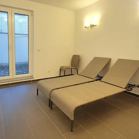 Strandnahe Mit 2 Schlafzimmern Und Terrasse, Residenz Margarete, * ビンツ