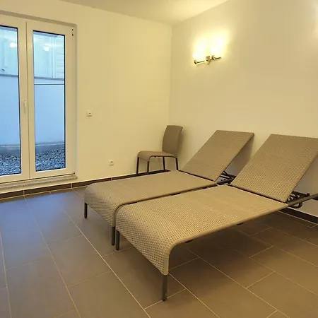 Apartment Strandnahe Mit 2 Schlafzimmern Und Terrasse, Residenz Margarete, *